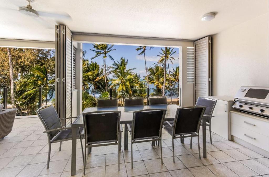 Island Views Beachfront Apartments Palm Cove Ngoại thất bức ảnh