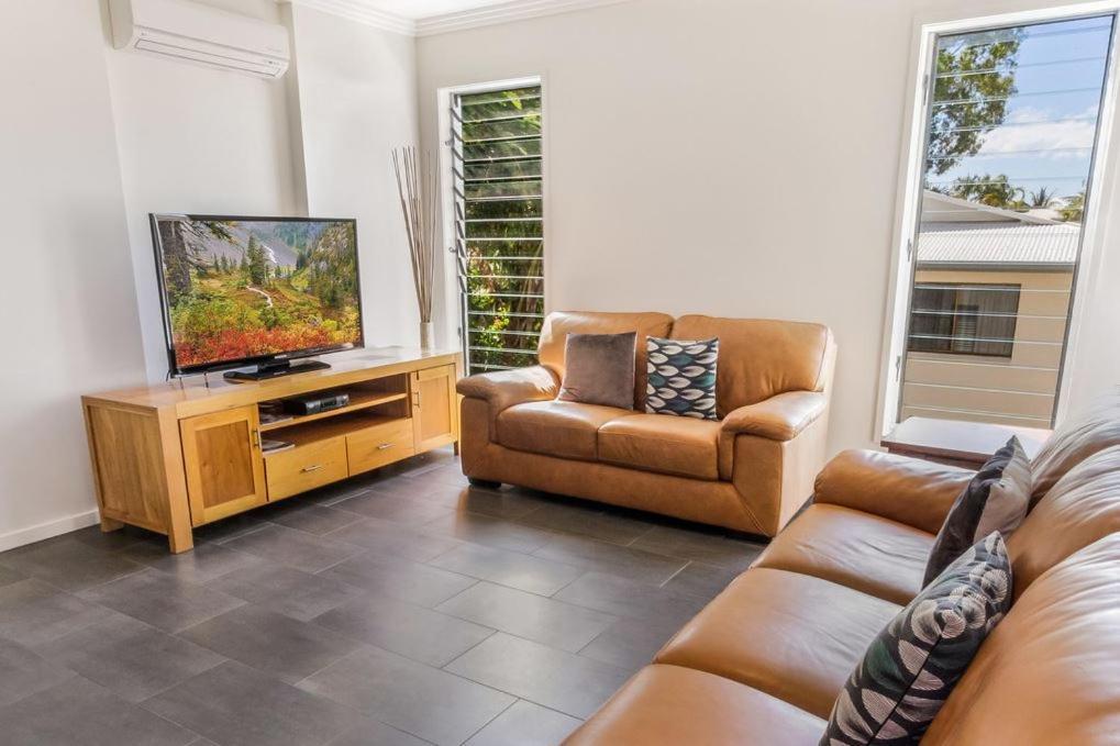 Island Views Beachfront Apartments Palm Cove Ngoại thất bức ảnh