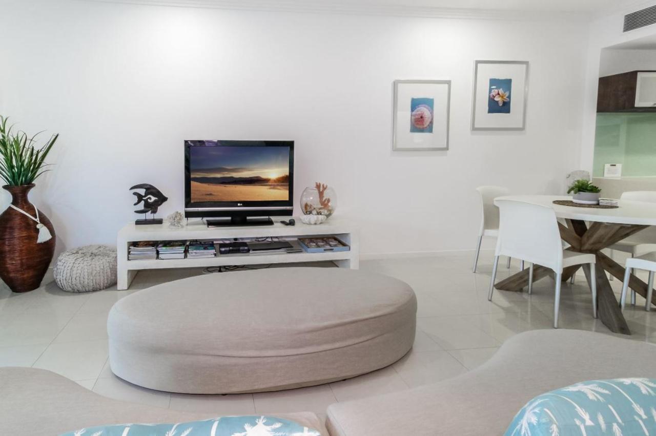 Island Views Beachfront Apartments Palm Cove Ngoại thất bức ảnh