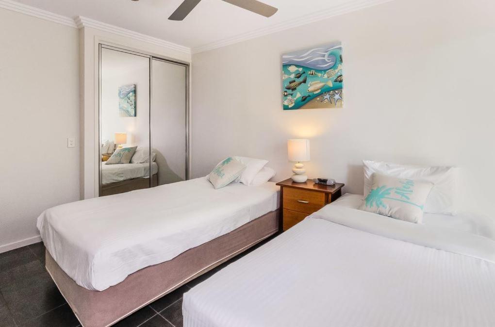 Island Views Beachfront Apartments Palm Cove Ngoại thất bức ảnh