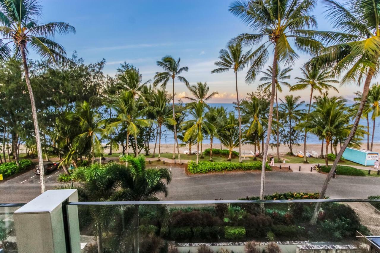 Island Views Beachfront Apartments Palm Cove Ngoại thất bức ảnh